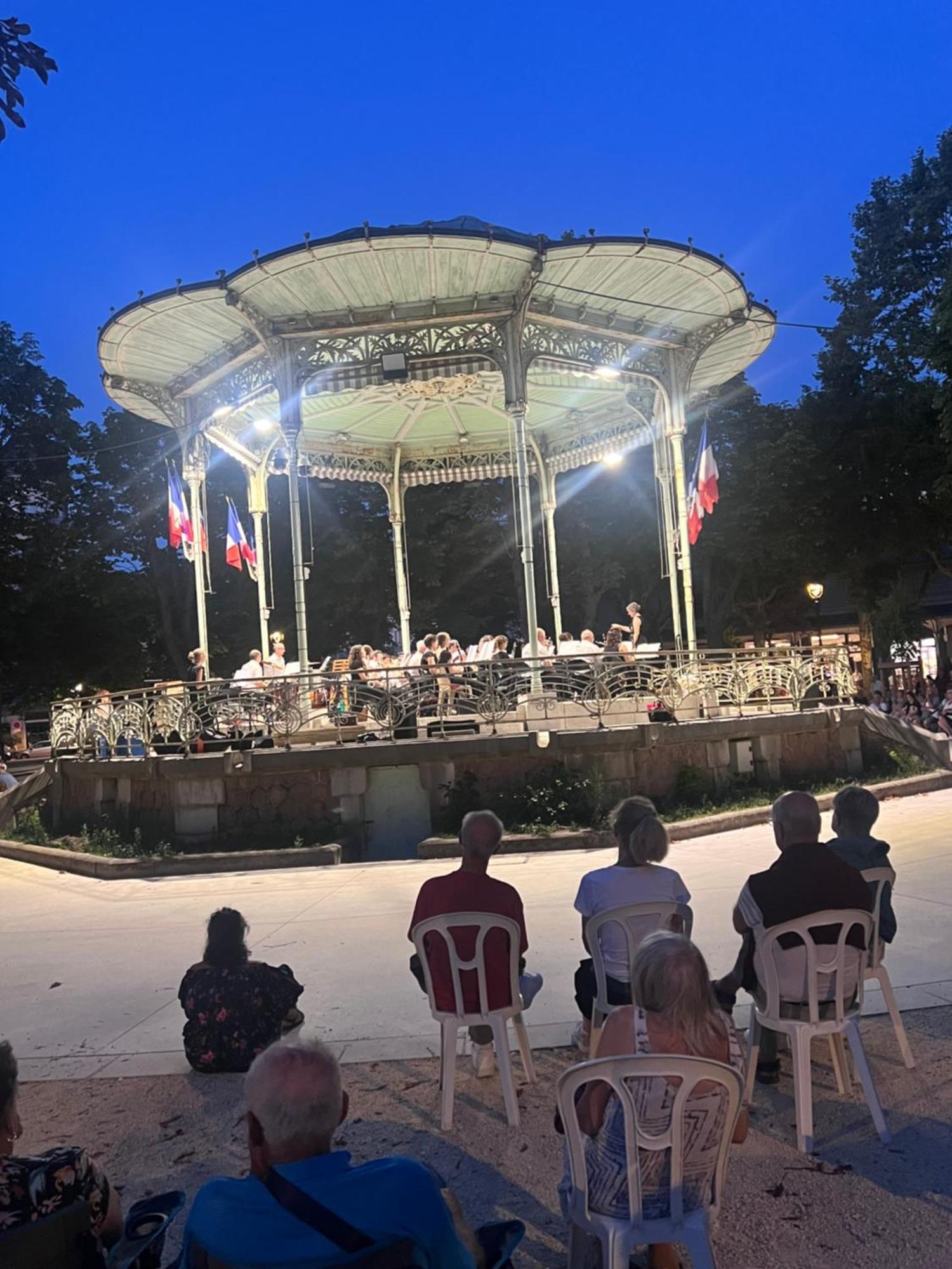 Le Splendid - Hypercentre - Proche Opera & Parcs - Thermes วิชี ภายนอก รูปภาพ